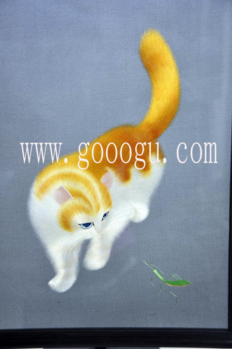 精品繡《貓戲螳螂》繡工精細！